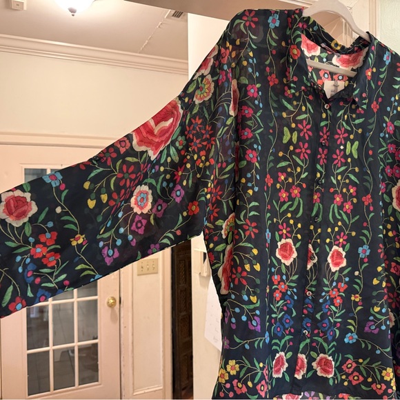 Johnny Was 100%silk "Emby" black floral top - Picture 5 of 9